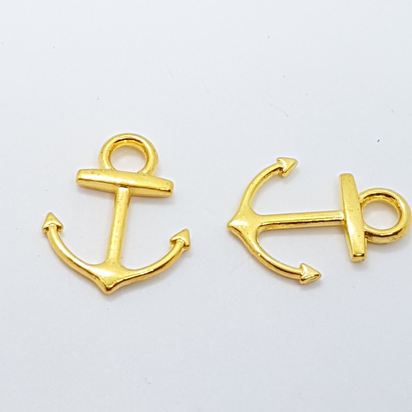 10pc Gold Anchor Charms