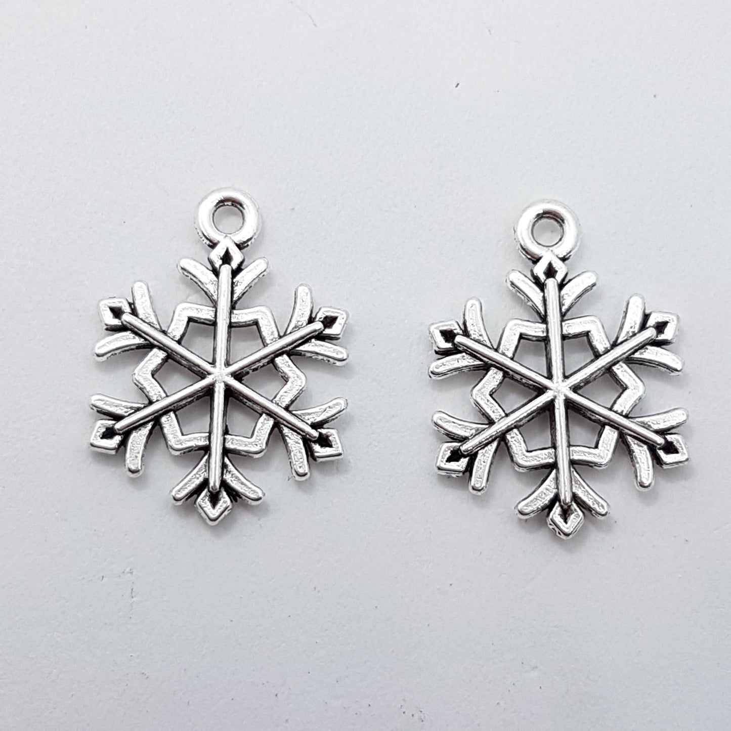 10pc Antique Silver Snowflake Charms