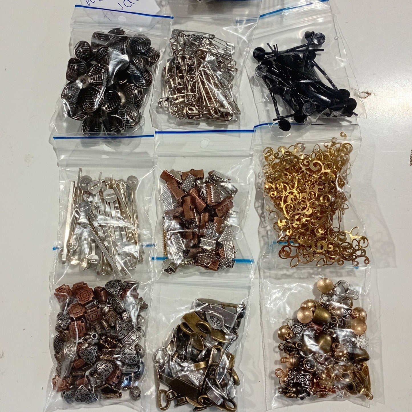 CLEARANCE! Huge Pack Of Mixed Quality Findings