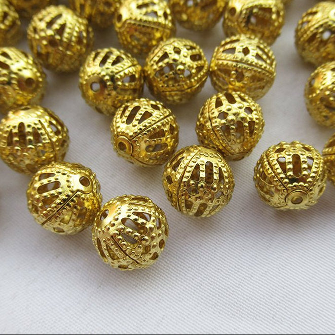 25pc Gold Filigree Round Beads 8mm