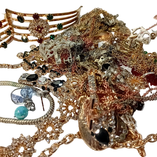CLEARANCE! Large Pack Of Broken Jewellery & Craft Materials