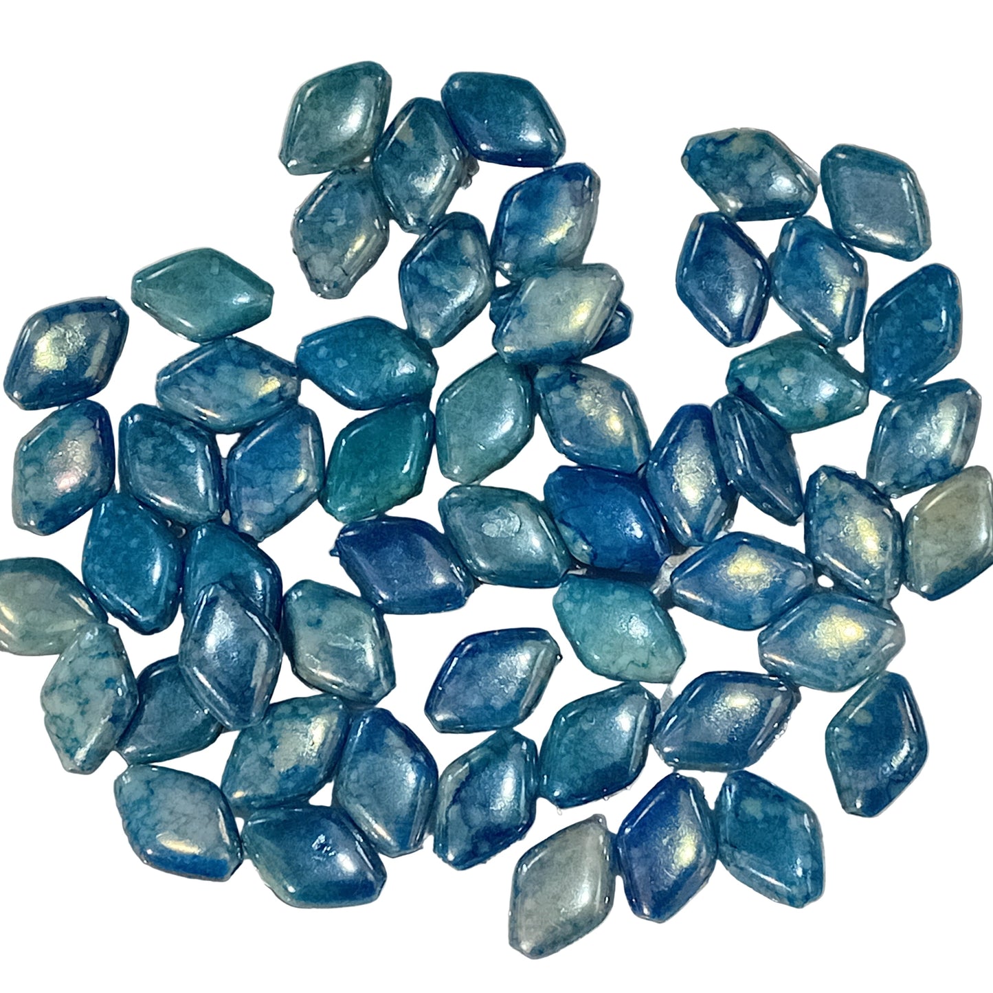 50pc 17mm Light Blue & White Diamond Beads