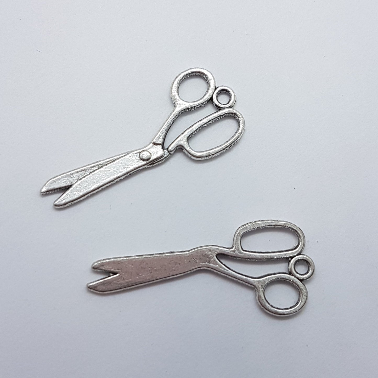 10pc Metal Scissor Charms