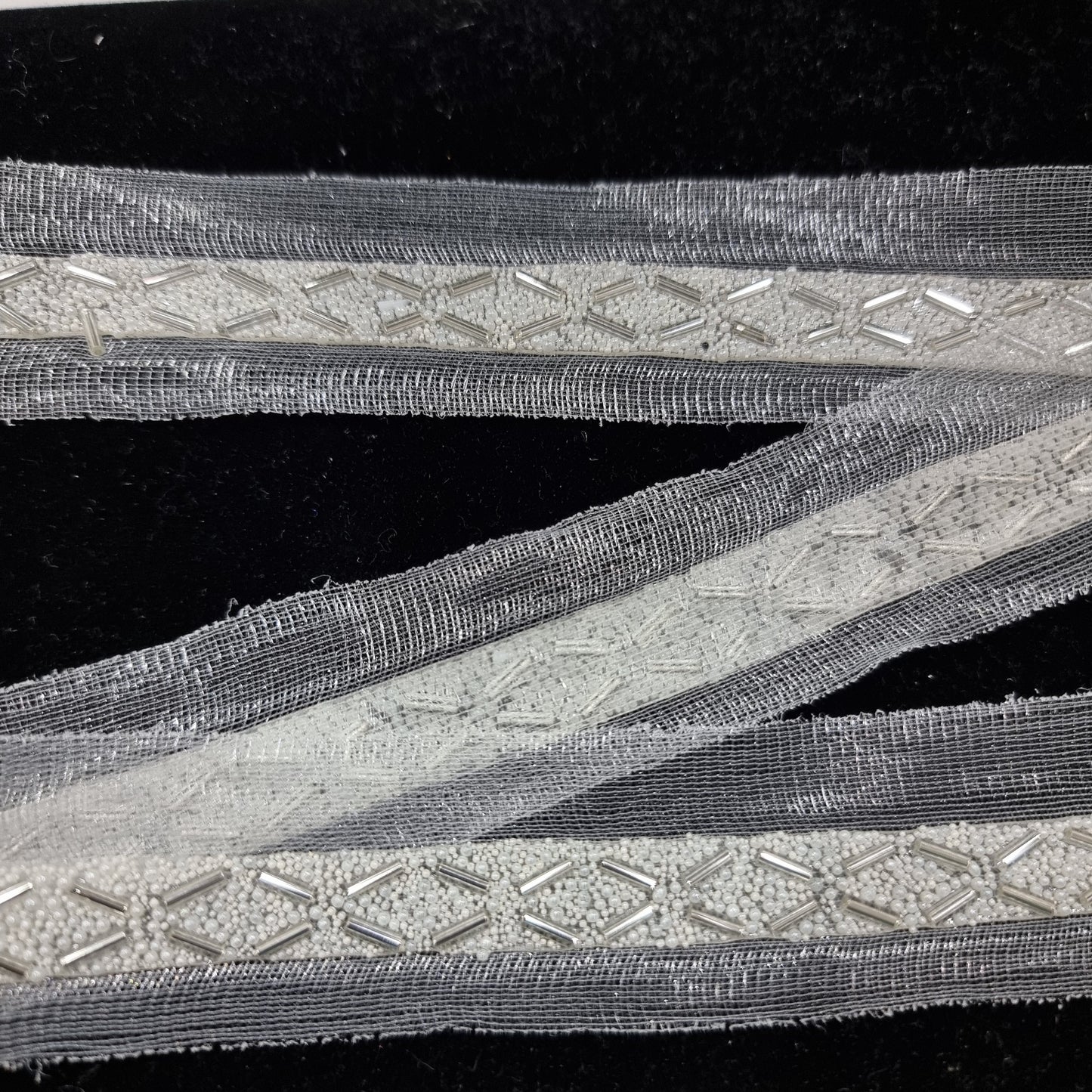 5m Off White bead & sequin Trim