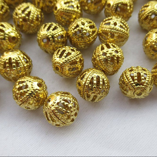 25pc Gold Filigree Round Beads 8mm