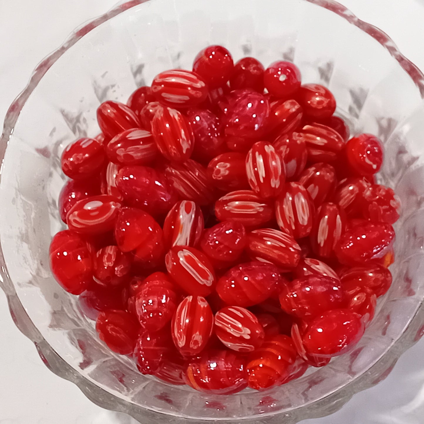 SALE! 72pc 15mm Oval Mixed Red & White Glass Beads.