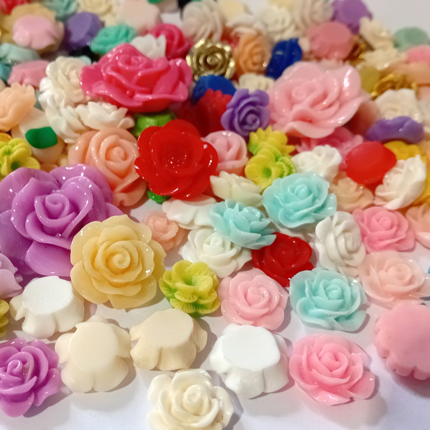 20pc Mixed Resin Flower Cabochons