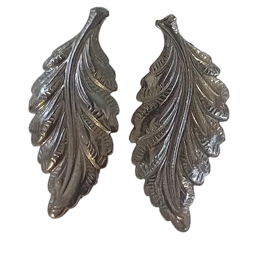 2pc Silver Vintage USA Leaf Charms