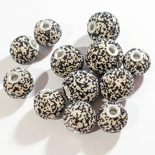 12pc Black & White Kashmiri Beads