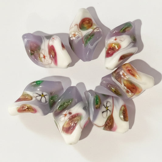 7pc Purple & White Floral Twisted Leaf Lampwork Beads